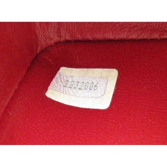 CHANEL Mini Matelasse red Lambskin Women's Shoulder Bag - Picture 11 of 12